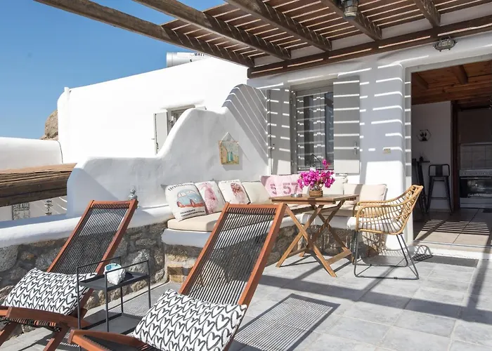 Mykonos Amazing Apartments 3