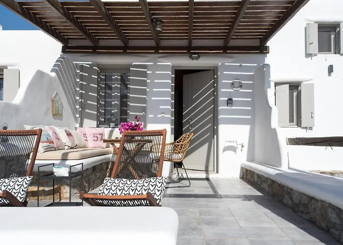 Mykonos Amazing Apartments 3